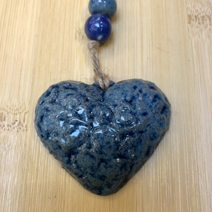 Kerámia szív függő - kék - otthon & életmód - dekoráció - fali és függő dekoráció - függődísz - Meska.hu