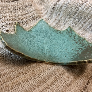 Menta-türkiz szőlőlevél tányérka  - esküvő - dekoráció - asztaldísz - Meska.hu