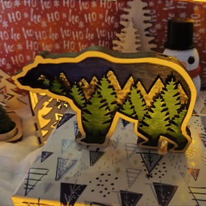 Többrétegű fa medve dekor  5 rétegű lézervágott dísz, Otthon & Életmód, Dekoráció, Asztal és polc dekoráció, Asztaldísz, Famegmunkálás, Gravírozás, pirográfia, MESKA