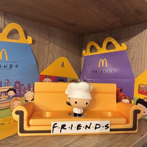 Friends � 3D nyomtatott figura tartó - Meska.hu