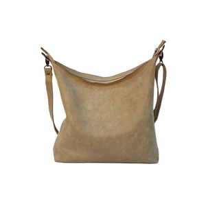 Bézs bőr válltáska - GONDOLA 028 - táska & tok - kézitáska & válltáska - válltáska - Meska.hu