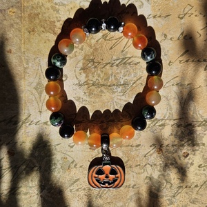 Tök medálos ásvány karkötő - otthon & életmód - dekoráció - halloween - halloweeni ékszerek - Meska.hu
