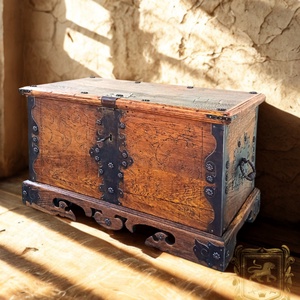 Antik tömör tölgyfaláda, kovácsolt vasalattal az 1800-as évekből - Kincsesláda - Meska.hu