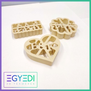 Esküvői monogrammos sütikiszúró készlet + recept, 3 darabos szett. Szívecske, fodros kör, fodros téglalap. - esküvő - esküvői szett - Meska.hu