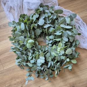Friss eukaliptusz kopogtató, koszorú - Meska.hu