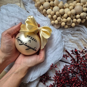 Egyedi feliratú karácsonyfa gömb karácsonyra, esküvőre, felkérőnek, céges ajándékként, bármilyen színvilágban - karácsony - karácsonyi lakásdekoráció - karácsonyfadíszek - Meska.hu