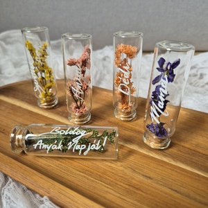 Szárazvirág üvegfiolák, üvegbúra, Anyák napjára, köszönőajándéknak - Meska.hu