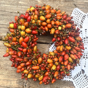 Csipkebogyó ajtódísz - otthon & életmód - dekoráció - ajtó- és ablak dekoráció - ajtódísz & kopogtató - Meska.hu