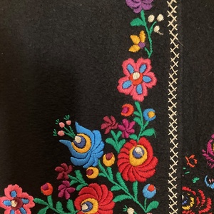 Kézzel hímzett kalocsai mellény � hibátlan állapotban - ruha & divat - női ruha - mellény - Meska.hu