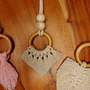 Makramé autós illatosító - kézzel kötött dekor - otthon & életmód - autó - autós illatosító - Meska.hu