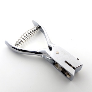 Kártyalyukasztó 3 x 15 mm - kellékek & szerszámok - szerszámok, eszközök - eszköz bőrművességhez - Meska.hu
