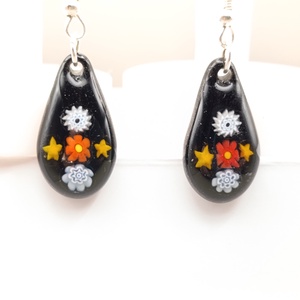 Színes virágok fekete alapon - Meska.hu