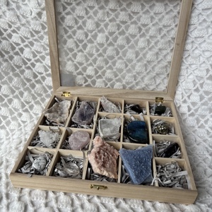 Ásványgyűjtő doboz - kellékek & szerszámok - hobby fa alapanyag - tároló - Meska.hu