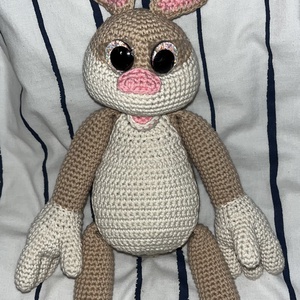 Horgolt nyúl bézs - játék & sport - plüssállat & játékfigura - nyuszi - Meska.hu