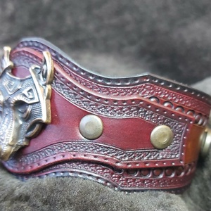 Marhabőr Farkas fejes Karkötő  - ékszer - karkötő - charm karkötő - Meska.hu