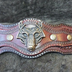 Marhabőr Farkas fejes Karkötő  - ékszer - karkötő - charm karkötő - Meska.hu