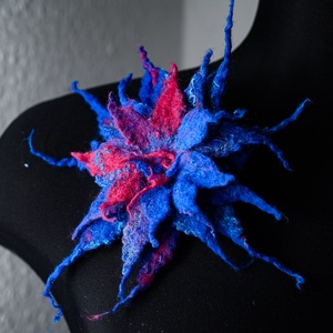 Nemez kitűző, Ékszer, Kitűző és Bross, Nemezelés, MESKA