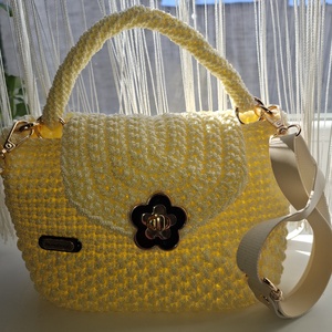 Sunny Flower  kézzel horgolt női táska (La Nelly) - táska & tok - kézitáska & válltáska - vállon átvethető táska - Meska.hu