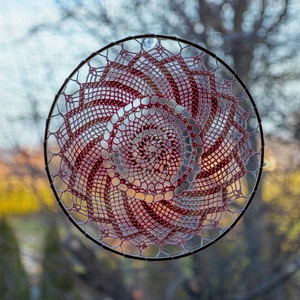Rózsaszín - fehér horgolt mandala 30 cm - otthon & életmód - dekoráció - fali és függő dekoráció - függődísz - Meska.hu