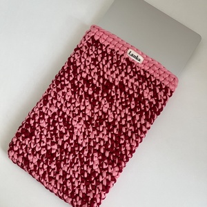 Lanka Kézműves Horgolt MacBook Tok � Mályva-Rózsaszín Laptop Sleeves - táska & tok - laptoptáska, laptop hátizsák - Meska.hu