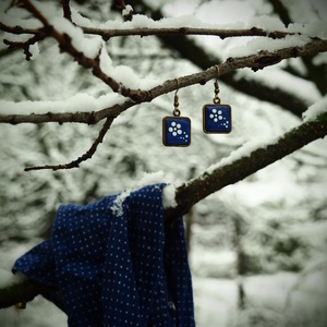 Kékfestő mintás tűzzománc fülbevaló - ékszer - fülbevaló - lógó fülbevaló - Meska.hu Kékfestő mintás tűzzománc fülbevaló - ékszer - fülbevaló - lógó fülbevaló - Meska.hu