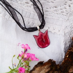 Rózsaszín tűzzománc tulipán medál - violin kulccsal - szatén láncon - Meska.hu