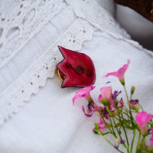 TŰZZOMÁNC Tulipán bross, violinkulcs - ékszer - kitűző és bross - Meska.hu TŰZZOMÁNC Tulipán bross, violinkulcs - ékszer - kitűző és bross - Meska.hu