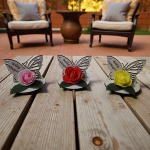 Pillangós nőnapi asztaldísz, Otthon & Életmód, Dekoráció, Virágdísz és tartó, Virágdíszek, Asztali virágdísz, Famegmunkálás, MESKA