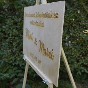 Esküvői üdvözlő/köszöntő fa tábla gravírozva, akár több nyelven is - esküvő - dekoráció - tábla & jelzés - Meska.hu
