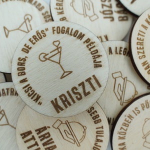 Leánybúcsúra, legénybúcsúra egyedi gravírozott kitűző, névtábla - ékszer - kitűző és bross - kitűző - Meska.hu