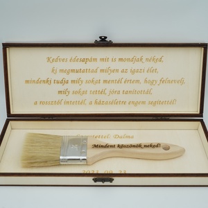 Szülőköszöntő festőecset fa dobozban, egyedileg gravírozva édesapának, nagyapának - esküvő - emlék & ajándék - szülőköszöntő ajándék - Meska.hu
