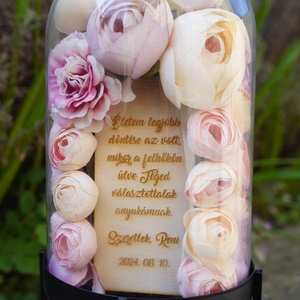 Virágcsoda üvegbúrában gravírozott felirattal - esküvő - emlék & ajándék - szülőköszöntő ajándék - Meska.hu