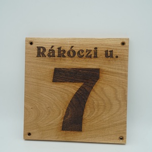 Házszámtábla, fából, 3D-s számmal - otthon & életmód - ház & kert - házszám - Meska.hu