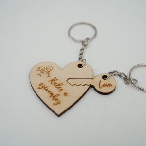 Szives-kulcsos páros fa kulcstartó  - táska & tok - kulcstartó & táskadísz - kulcstartó - Meska.hu