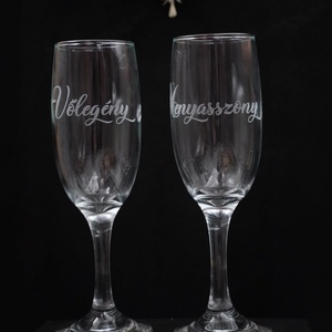 Gravírozott pezsgőspohár esküvőre - esküvő - emlék & ajándék - nászajándék - esküvői pohár, pohárszett - Meska.hu