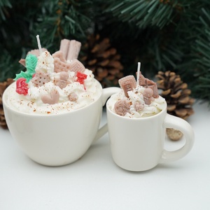 Karácsonyi illatgyertya bögrék dekorálva, Karácsony, Karácsonyi lakásdekoráció, Karácsonyi illatgyertya, mécses, , MESKA