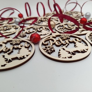 Névre szóló, gravírozott, fa karácsonyfadísz - karácsony - karácsonyi lakásdekoráció - karácsonyfadíszek - Meska.hu