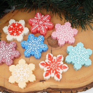 Hópihe festett illatgyertya - karácsony - karácsonyi lakásdekoráció - karácsonyi illatgyertya, mécses - Meska.hu