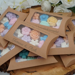 Illatviaszok elegáns gravírozott dobozban, köszönőajándéknak is   - esküvő - emlék & ajándék - köszönőajándék - Meska.hu