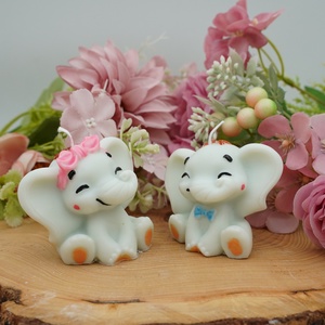 Elefánt/maci ifjú pár - illatos gyertya, akár valentin napra vagy  esküvői köszönőajándéknak is, Esküvő, Emlék & Ajándék, Köszönőajándék, Gyertya-, mécseskészítés, MESKA