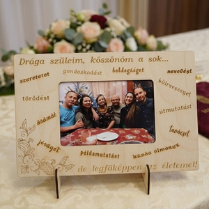 Szülőköszöntő fa képkeret egyedi felirattal - Meska.hu