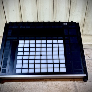 Ableton Push 2, 15�-os asztali állvány - könyv & zene - hangszer & hangszertok - Meska.hu