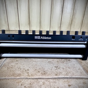 Ableton Push 2, 15�-os asztali állvány - könyv & zene - hangszer & hangszertok - Meska.hu
