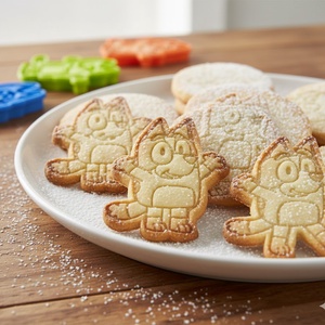 8 db! Bluey, Bingo, Papa, Mama sütikiszúró csomag, kiszúró és formázó - otthon & életmód - konyhafelszerelés, tálalás - sütés, főzés - sütikiszúró - Meska.hu