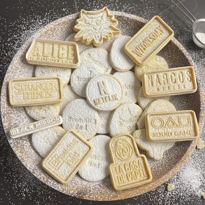 NETFLIX Sütikiszúró NAGY csomag - 19 db - Meska.hu