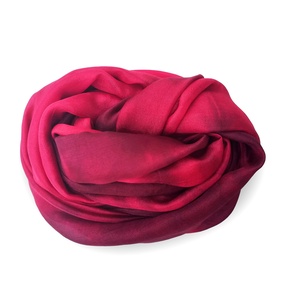 izzik a galagonya selyemsál, Ruha & Divat, Sál, Sapka, Kendő, Sál, Selyemfestés, MESKA