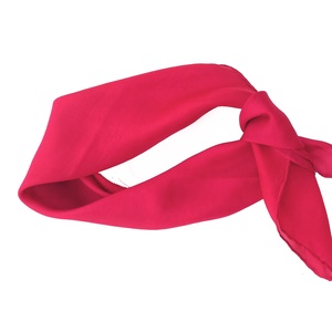 piros kis selyemkendő 55x55cm - Meska.hu