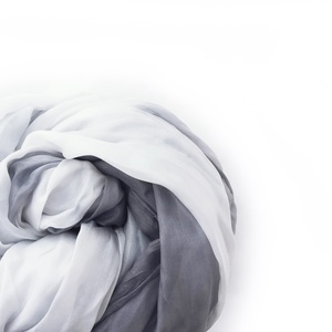 szürke átmenet selyemsál STÓLA méretben, Ruha & Divat, Sál, Sapka, Kendő, Stóla, Selyemfestés, MESKA