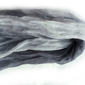 szürke átmenet selyemsál STÓLA méretben - ruha & divat - sál, sapka, kendő - stóla - Meska.hu