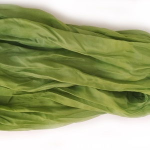 olíva zöld selyemsál STÓLA méretben - ruha & divat - sál, sapka, kendő - sál - Meska.hu